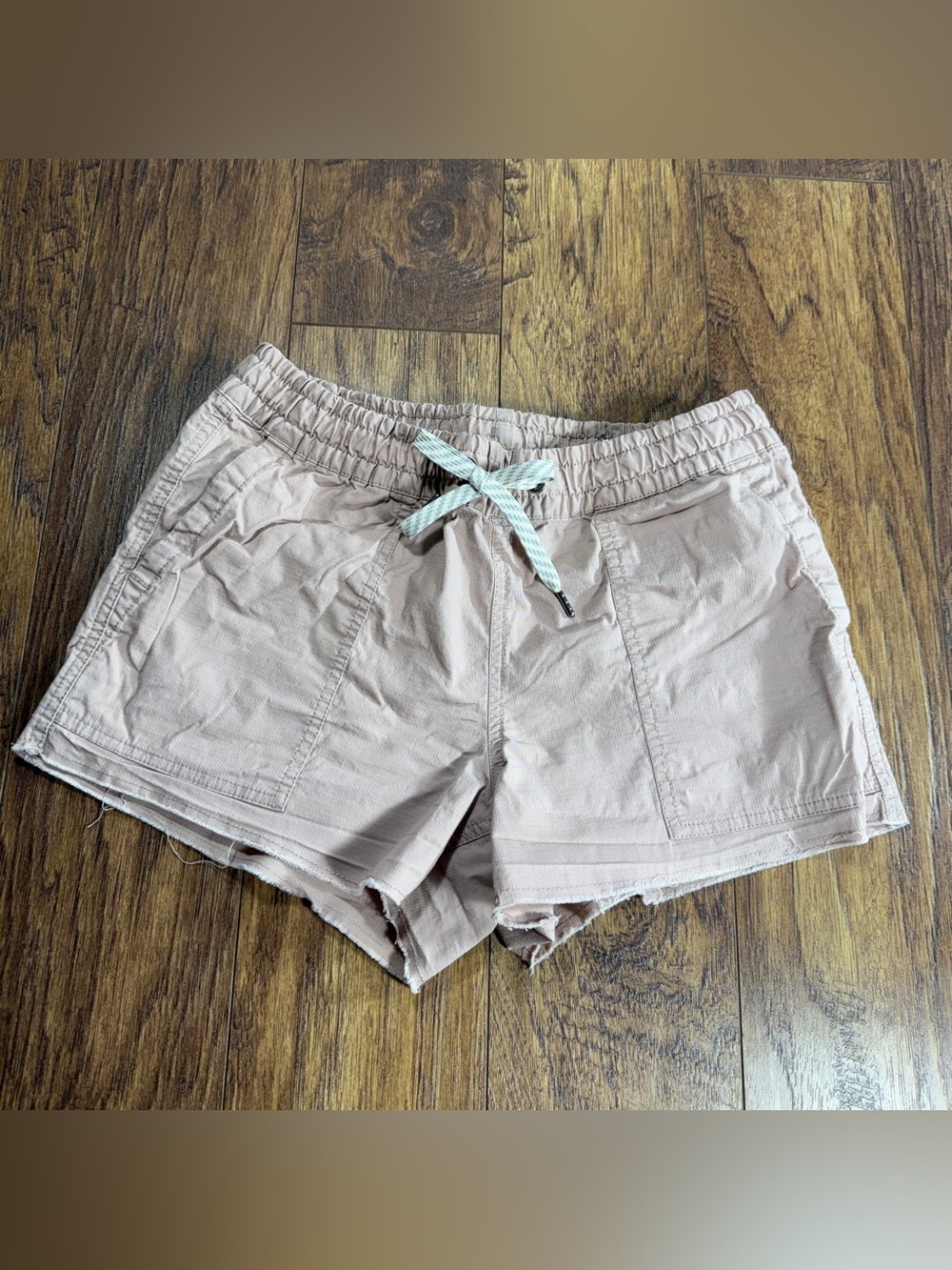 Vuori Villa Shorts XS Pink Organic Cotton Lightweight Beach Casual Summer Shorts